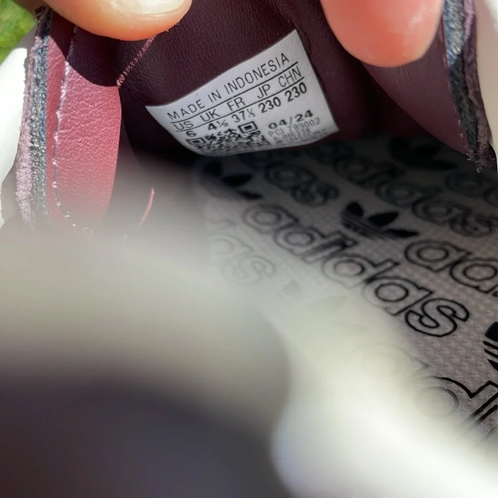 NWT ADIDAS Country OG Shoes! - Picture 11 of 11